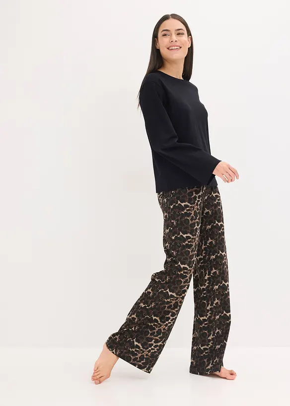 Pigiama con maglia a costine e pantaloni larghi, bonprix