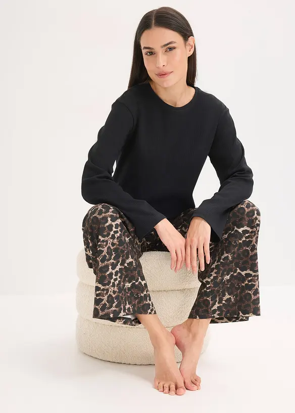 Pigiama con maglia a costine e pantaloni larghi, bonprix