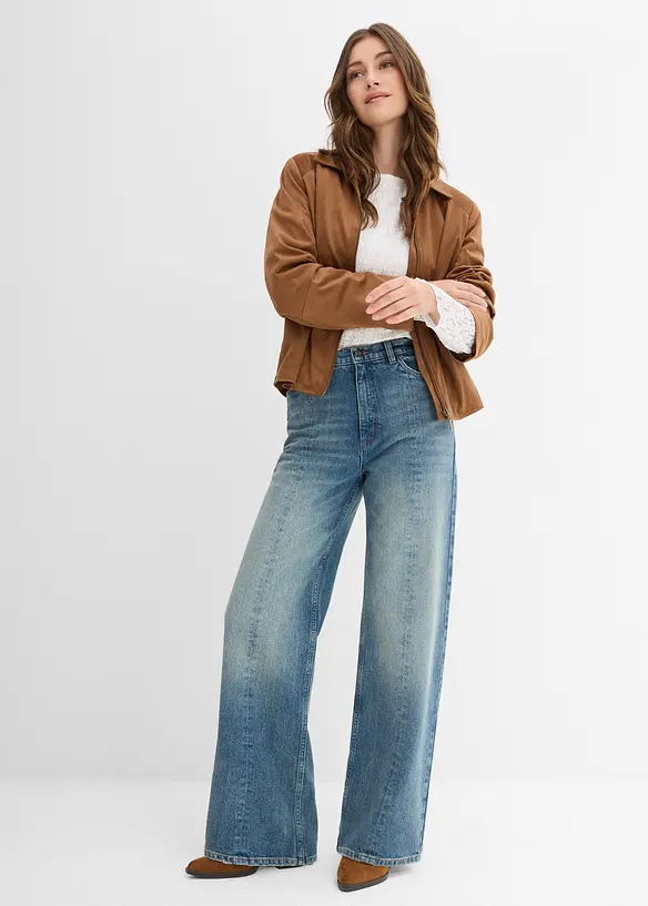Jeans dal taglio dritto e morbido leggermente elasticizzati, vita alta, bonprix