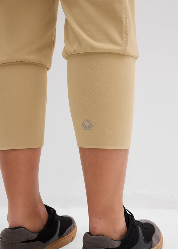 Pantaloni capri, ultra morbidi, bonprix