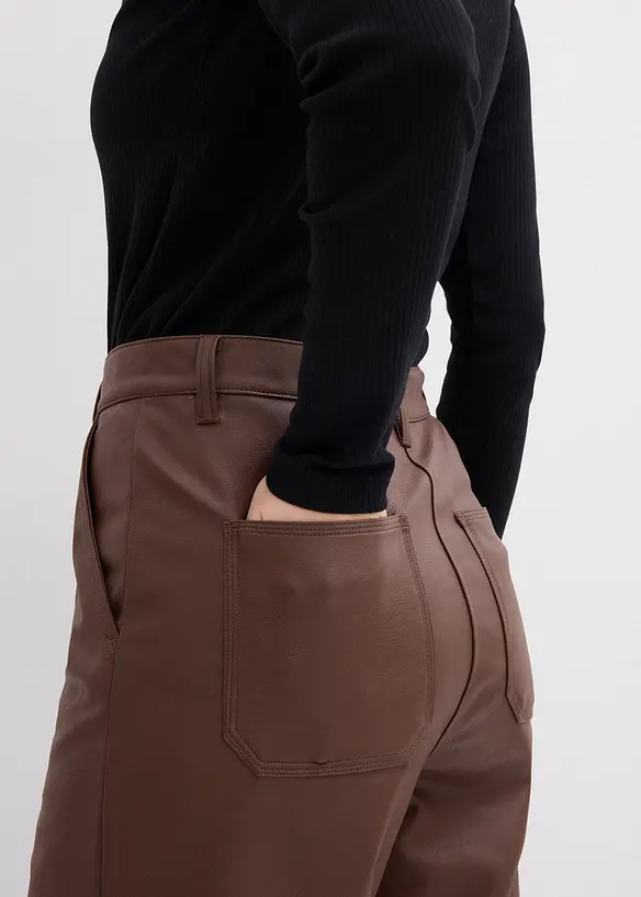 Pantaloni in similpelle, bonprix