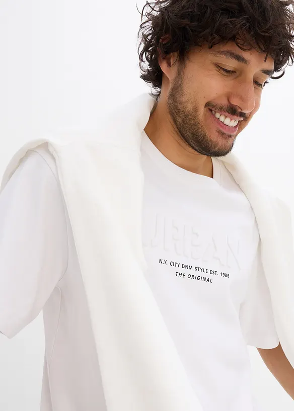 T-shirt in puro cotone biologico con scritta in 3D, loose fit, bonprix