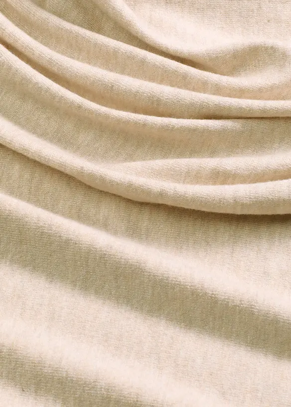 Maglione morbido in filato fine misto viscosa, bonprix