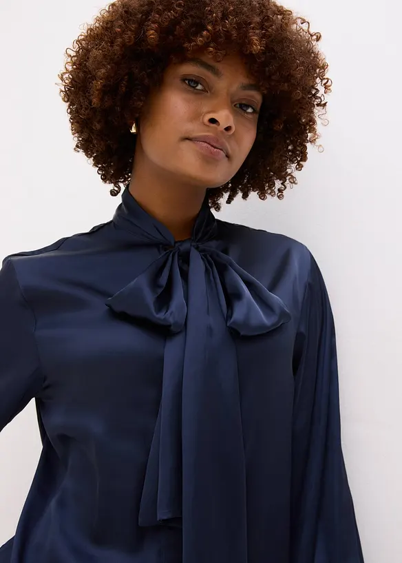 Camicetta con fiocco in satin fluente, bonprix