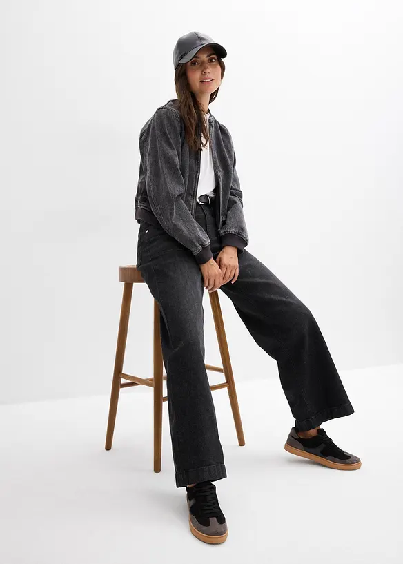 Jeans wide leg con tasche applicate, vita media, bonprix