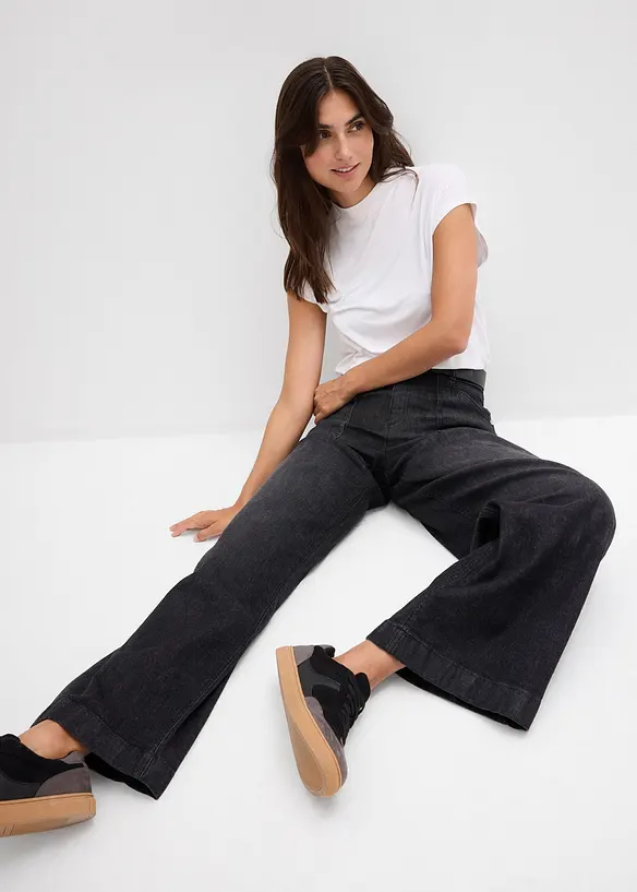 Jeans wide leg con tasche applicate, vita media, bonprix