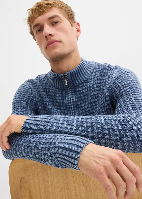 Maglione in filato grosso operato con cotone, zip al collo e effetto lavato, bonprix
