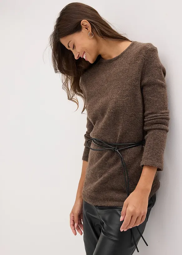 Maglia con percentuale di lana e cinturina in similpelle, bonprix