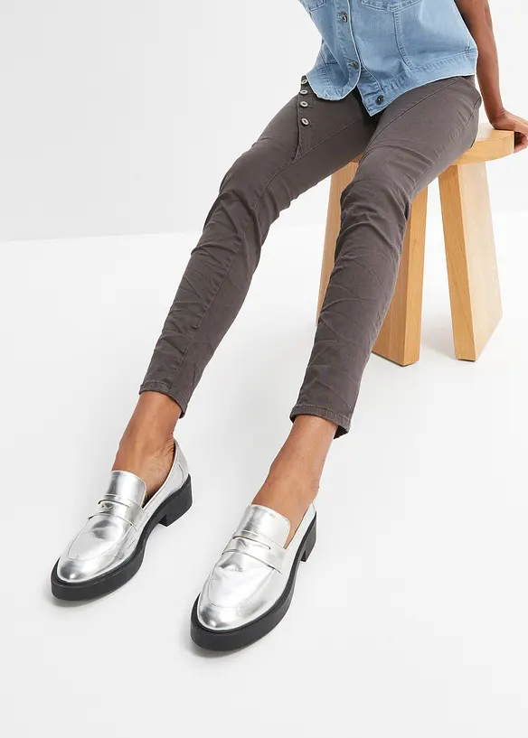 Pantaloni in twill di misto cotone elasticizzato, bonprix