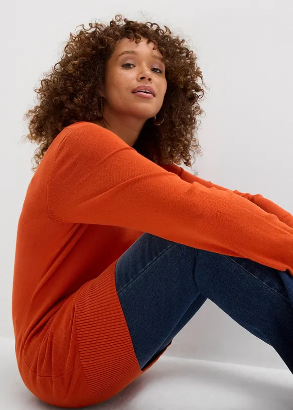 Maglione lungo basic in filato fine con scollo a V, bonprix
