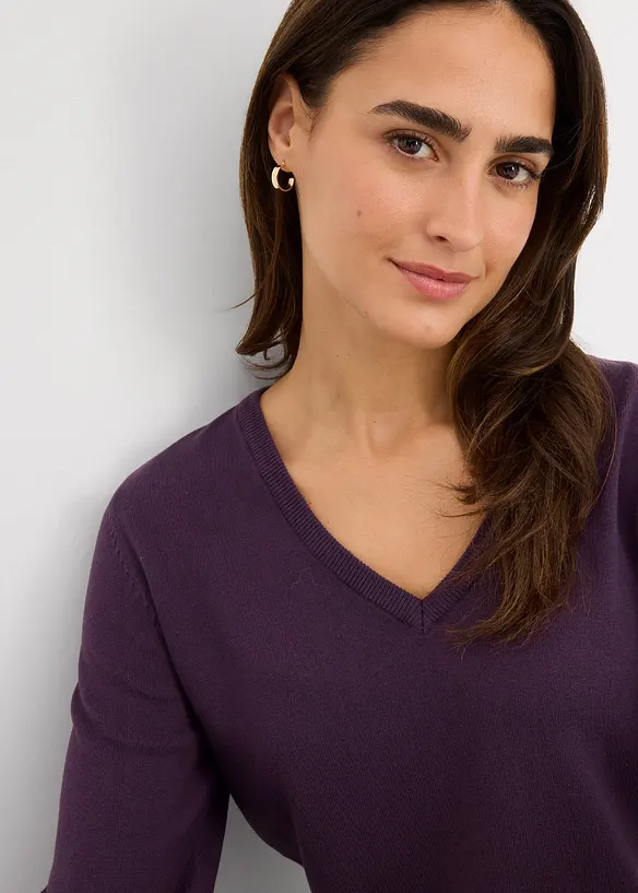 Maglione lungo basic in filato fine con scollo a V, bonprix
