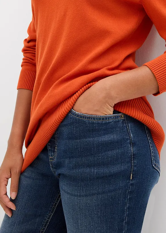 Maglione lungo basic in filato fine con scollo a V, bonprix