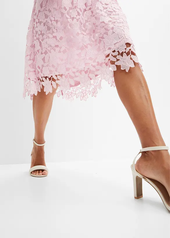 Abito in pizzo con inserto all'uncinetto, bonprix