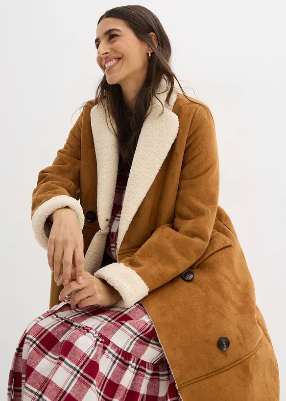 Cappotto in simil pelle con calda fodera in teddy, bonprix