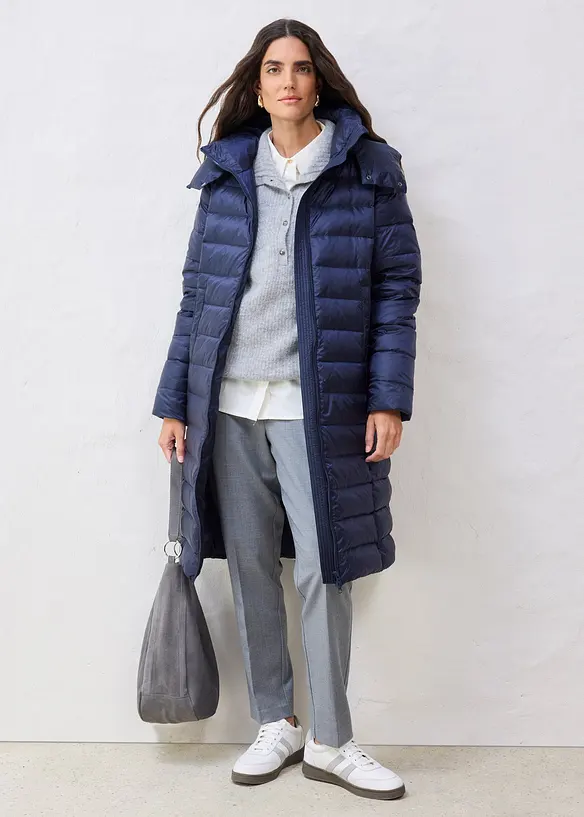 Piumino lungo con piume riciclate, bonprix