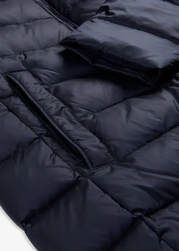 Piumino lungo con piume riciclate, bonprix