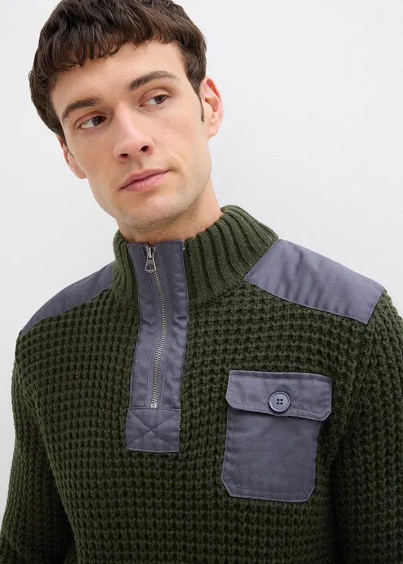 Maglione in filato grosso con zip e applicazioni in tessuto, bonprix