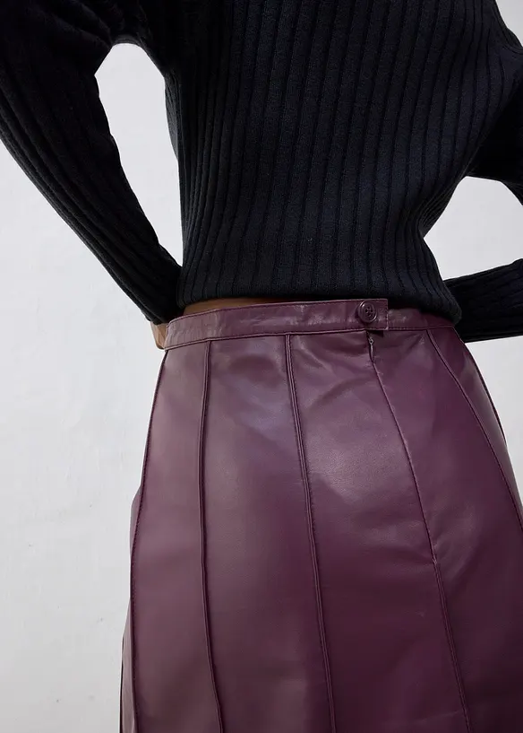 Gonna svasata in nappa di agnello, bonprix