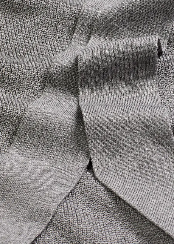 Abito in maglia con fiocco in misto viscosa morbido, bonprix