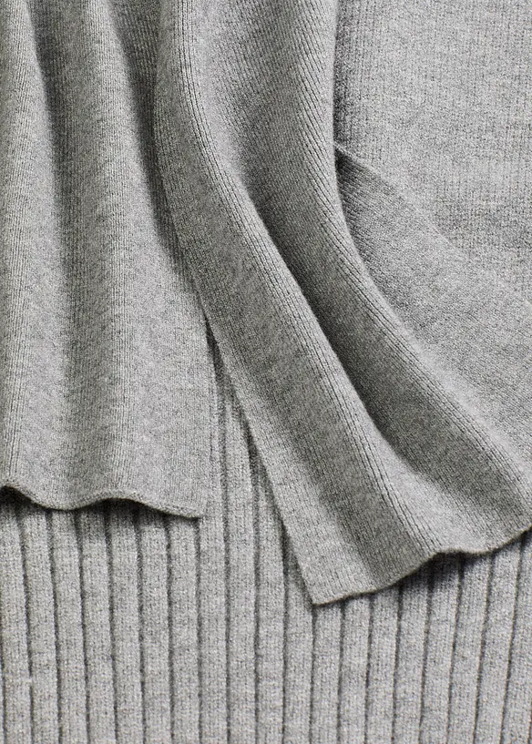 Maglione oversize in misto viscosa morbido, bonprix