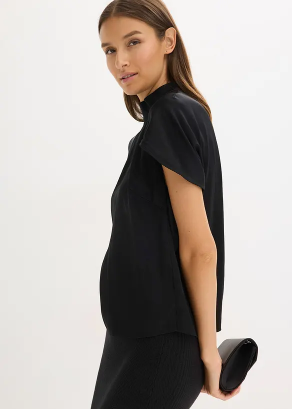 Blusa elegante a maniche corte in satin lucido, bonprix