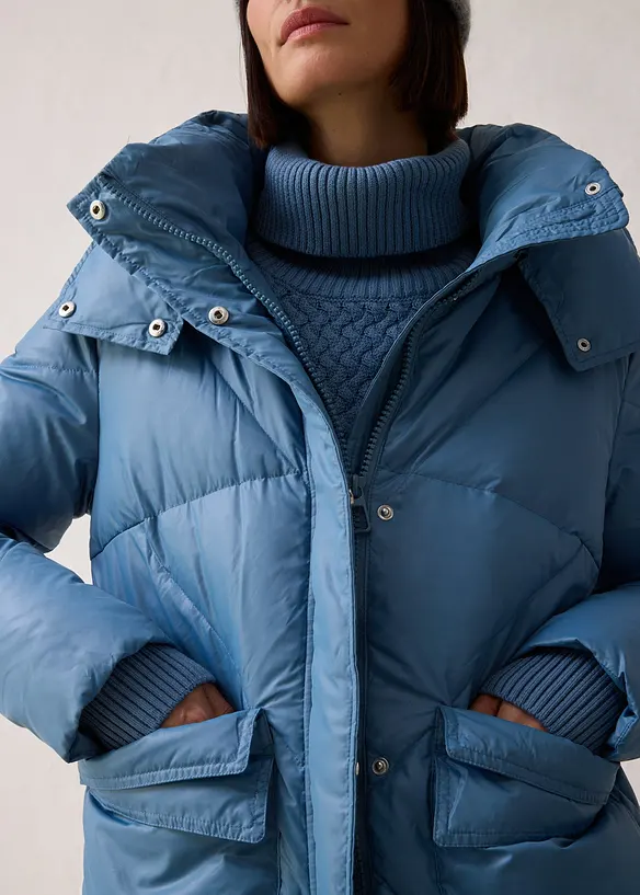 Piumino lungo idrorepellente con piume riciclate, bonprix