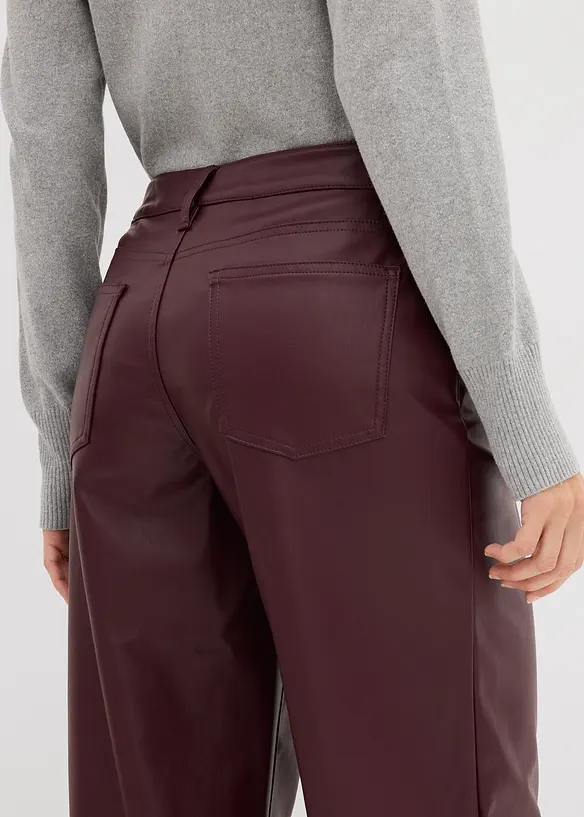 Pantaloni larghi in similpelle, bonprix