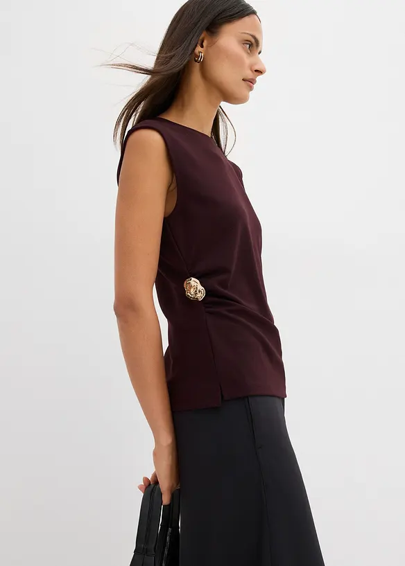 Top in crêpe con fibbia decorativa, bonprix