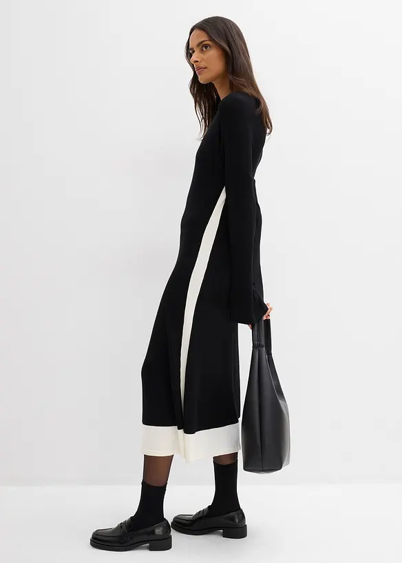 Abito in maglia di misto viscosa con dettagli a contrasto, bonprix