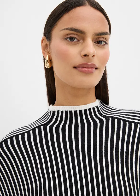 Maglione accollato in misto viscosa, bonprix