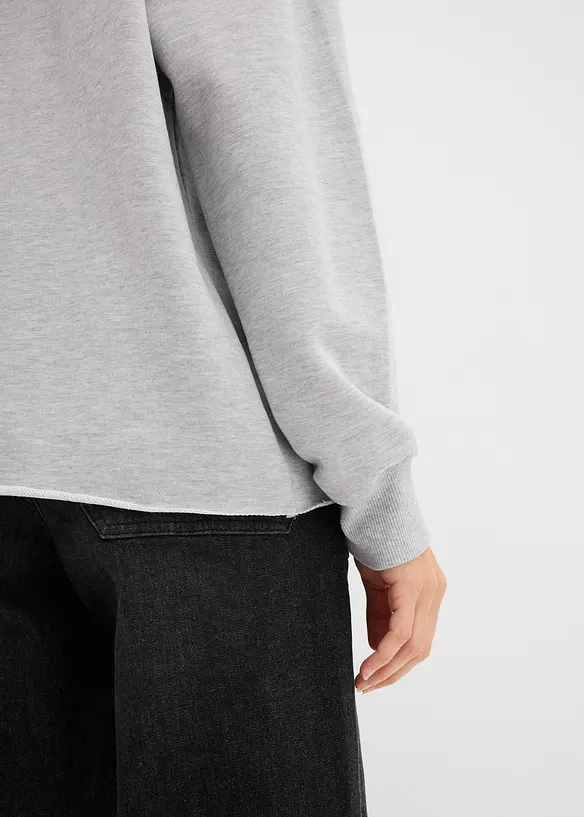 Felpa oversize con cappuccio e pietre decorative, bonprix