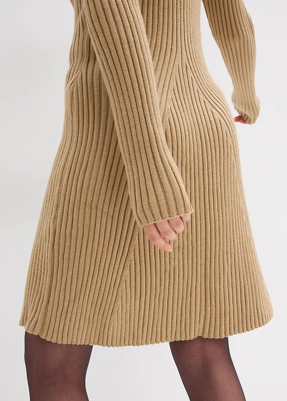 Abito midi in morbida maglia di misto viscosa, bonprix