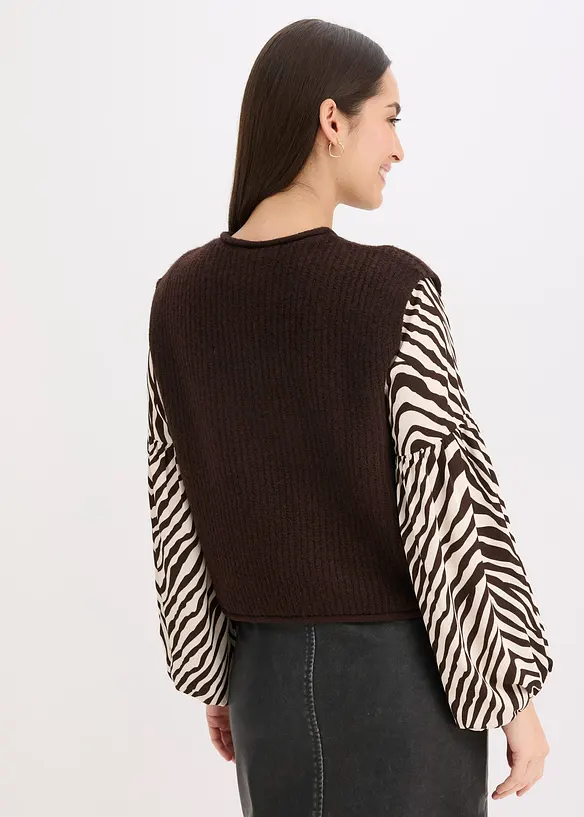 Gilet in maglia con bottoni decorativi, bonprix