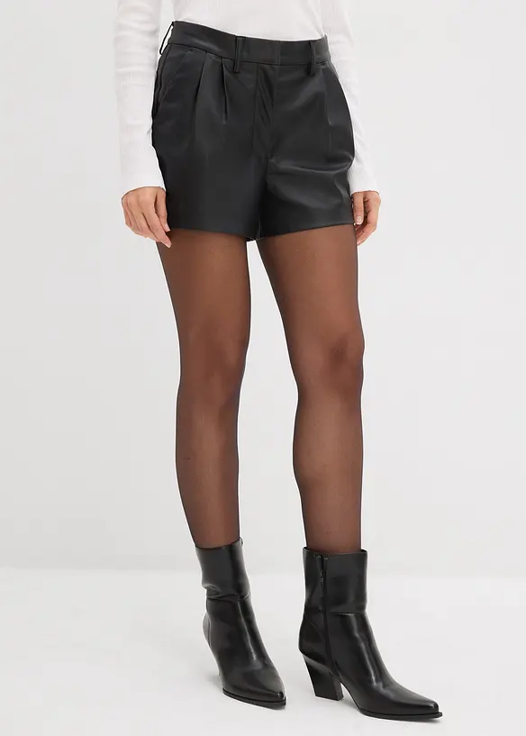 Shorts in similpelle, bonprix