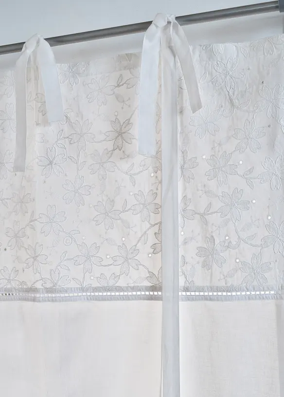 Tenda a pacchetto ricamata con fiocchi, bonprix