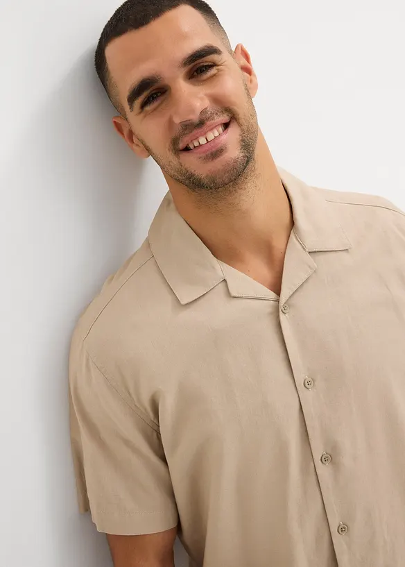 Camicia a maniche corte in misto lino, loose fit, bonprix