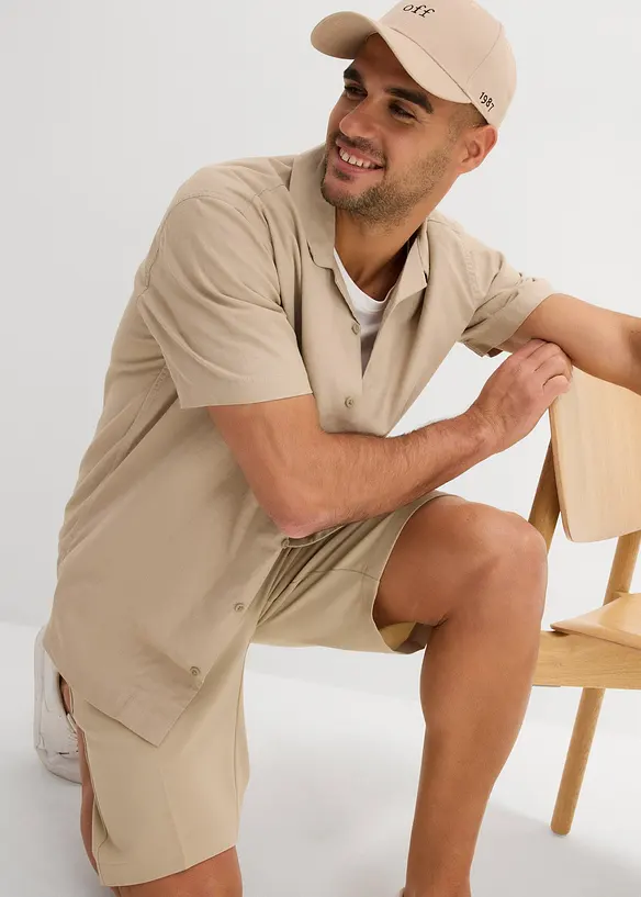 Camicia a maniche corte in misto lino, loose fit, bonprix