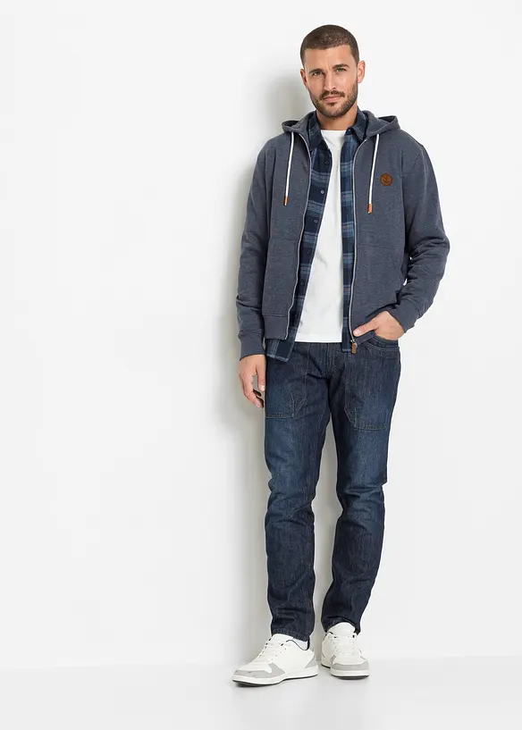 Felpa con zip, cappuccio e dettagli in similpelle, bonprix