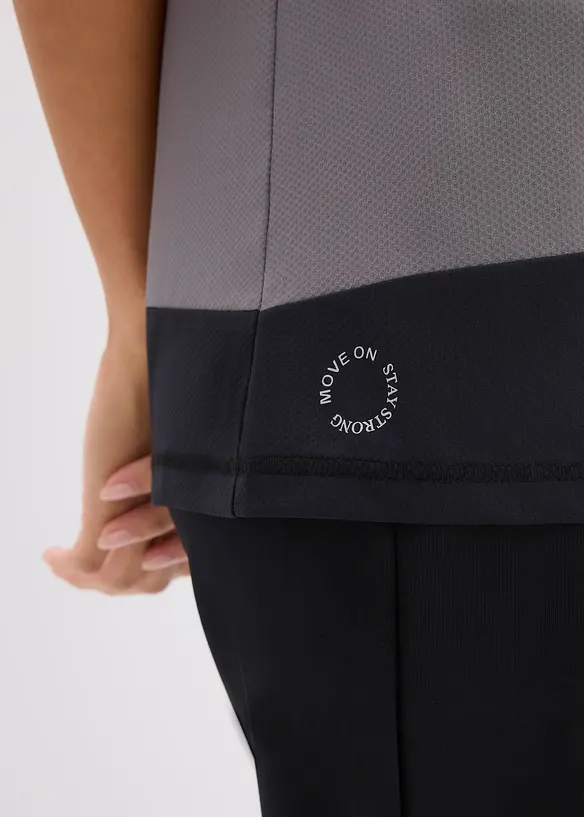 T-shirt per lo sport con effetto strutturato, bonprix