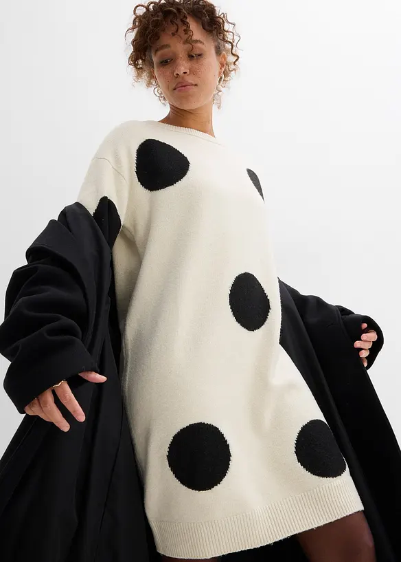 Abito oversize in maglia a pois, bonprix