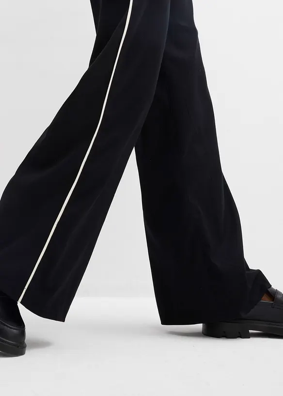 Pantaloni larghi in misto viscosa, bonprix