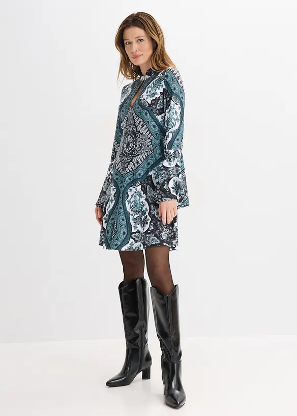 Abito in jersey con colletto dritto e maniche a volant, bonprix