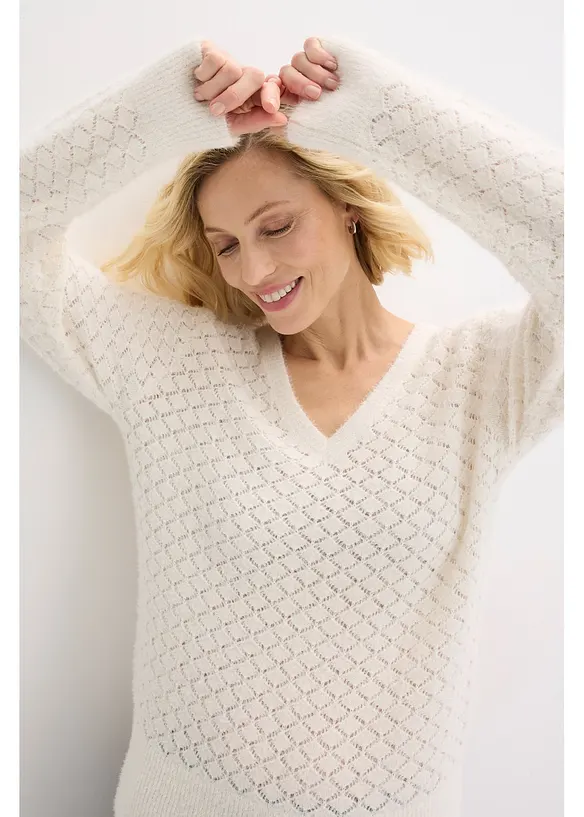 Maglione traforato con filato piumato, bonprix