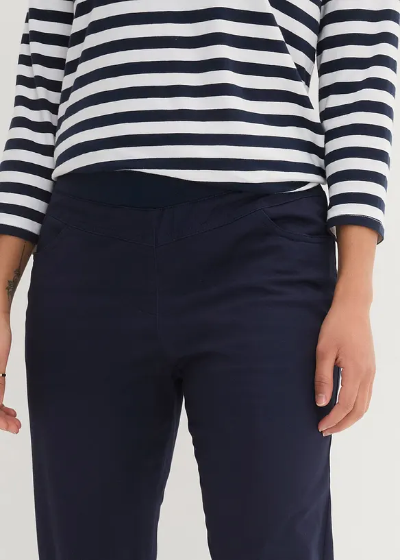 Pantaloni capri di misto cotone con cinta comoda, bonprix