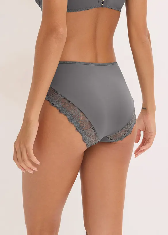 Slip alto con pizzo delicato, bonprix