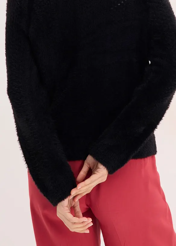 Maglione traforato con filato piumato, bonprix