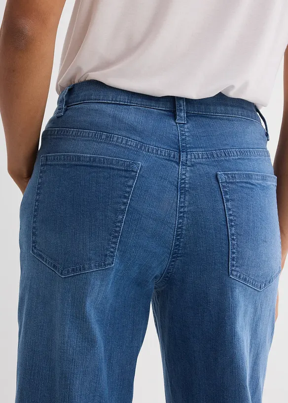Jeans straight con cotone biologico loose fit, vita media, bonprix