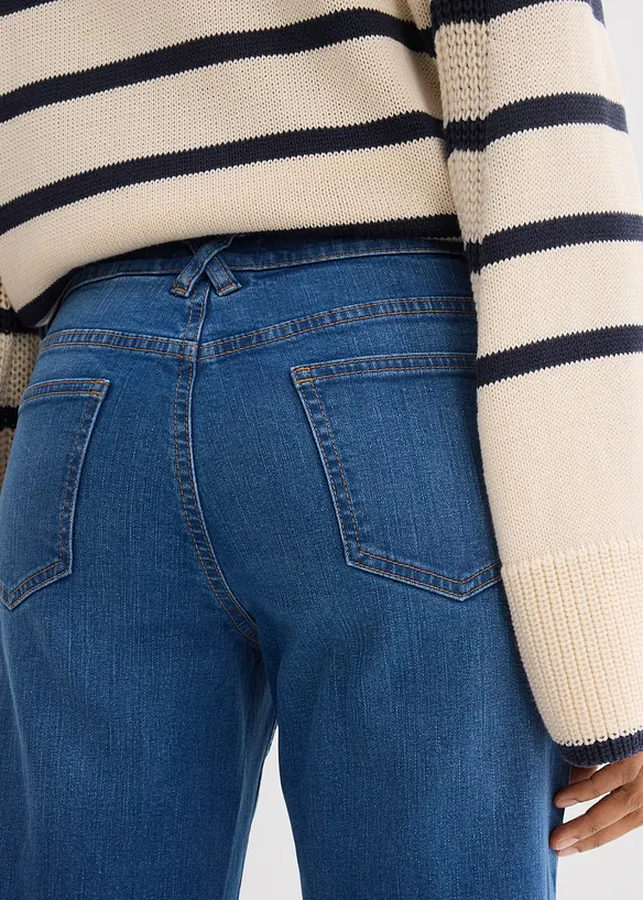 Jeans straight cropped con cotone biologico, vita media, bonprix