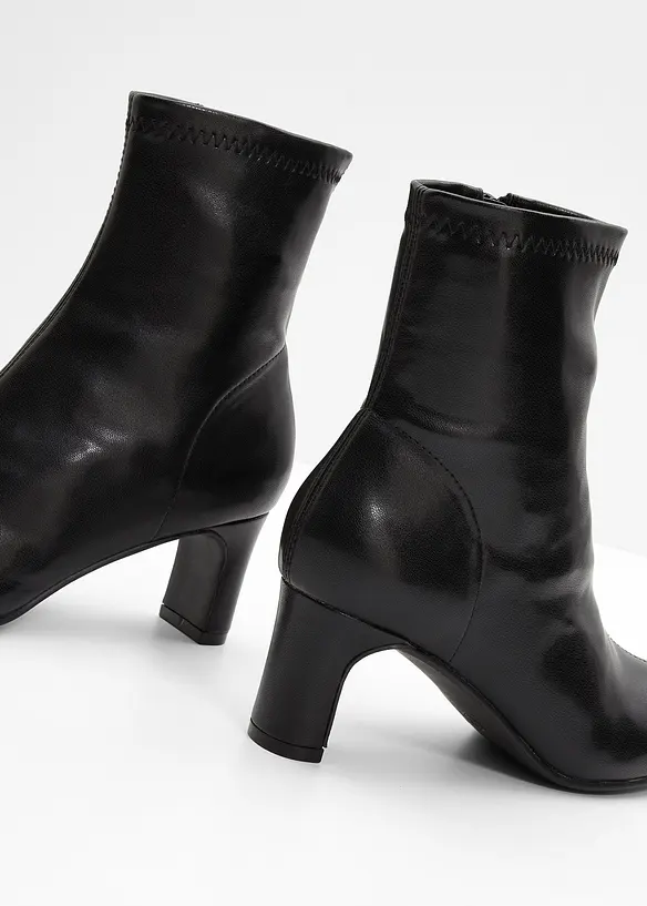 Stivaletti con gambale flessibile, bonprix