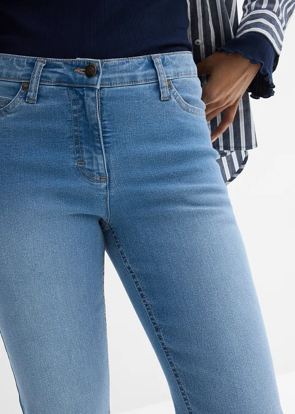 Jeans elasticizzati straight, vita media, bonprix